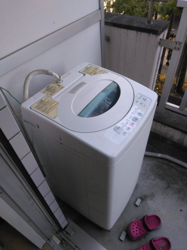 【高知市南竹島町】ベッドや洗濯機の回収☆回収直前でも不用品の内容を変更でき、柔軟な対応にご満足いただけました。