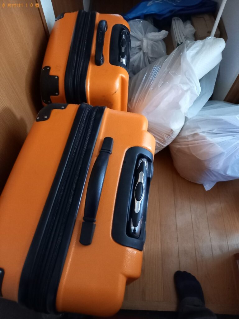 【高知市旭町】カーペット、スーツケース、座椅子、ゴミ箱等の回収