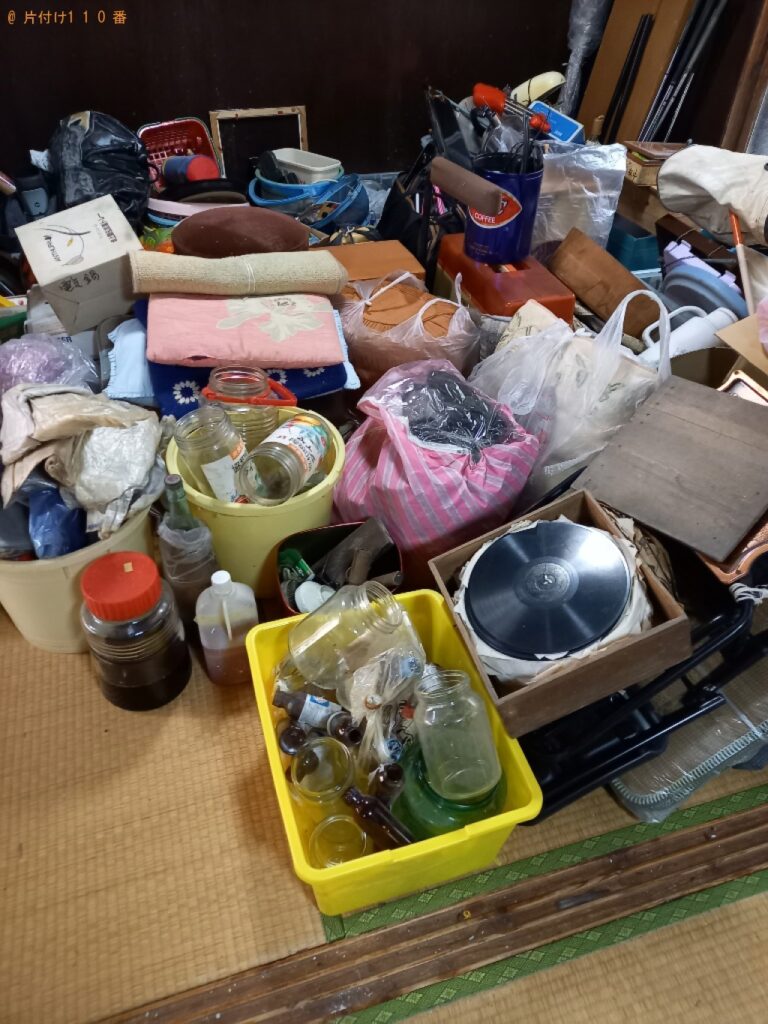 【高知市】倉庫の中を片付ける作業、分別していないごみの回収・処分