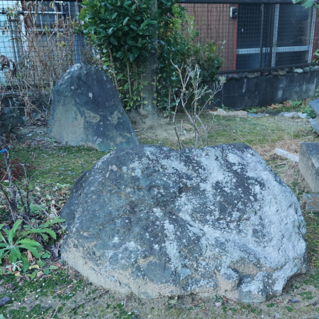庭石の処分・撤去作業 ｜ 【公式】不用品回収なら高知片付け110番 